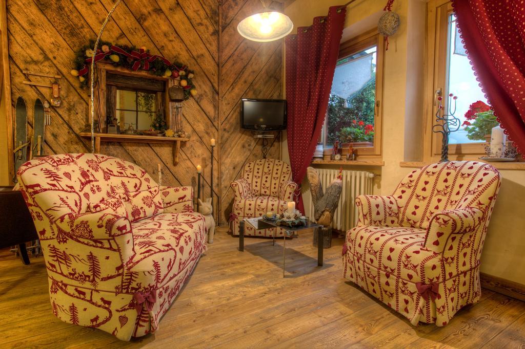 B&B Residence Checrouit Courmayeur Exterior foto