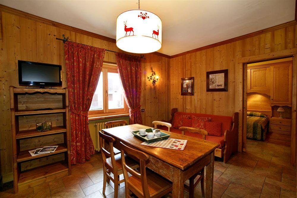 B&B Residence Checrouit Courmayeur Exterior foto