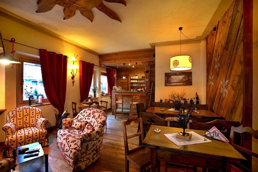 B&B Residence Checrouit Courmayeur Exterior foto