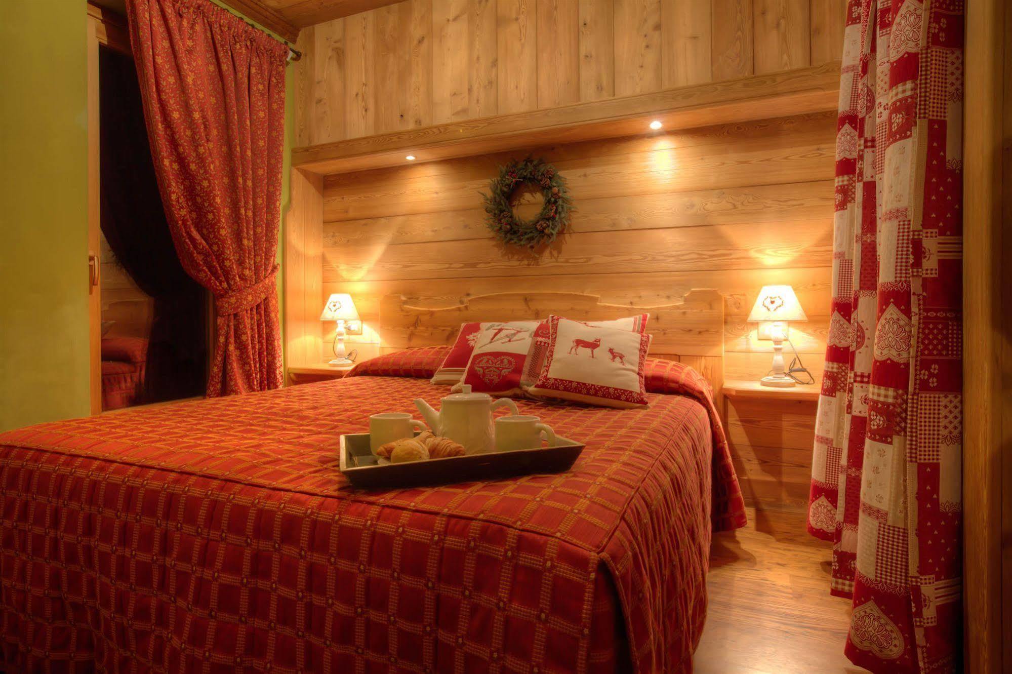 B&B Residence Checrouit Courmayeur Exterior foto