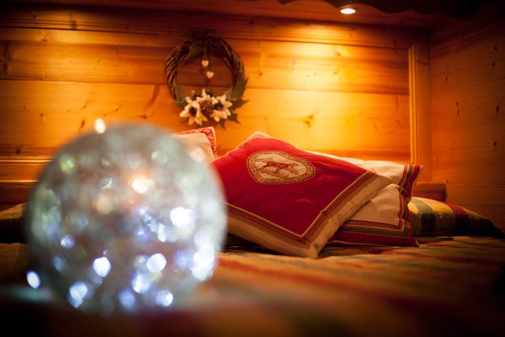 B&B Residence Checrouit Courmayeur Zimmer foto