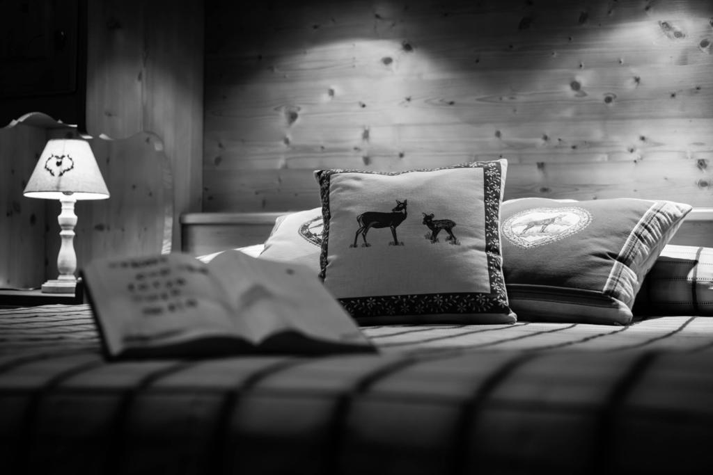B&B Residence Checrouit Courmayeur Zimmer foto